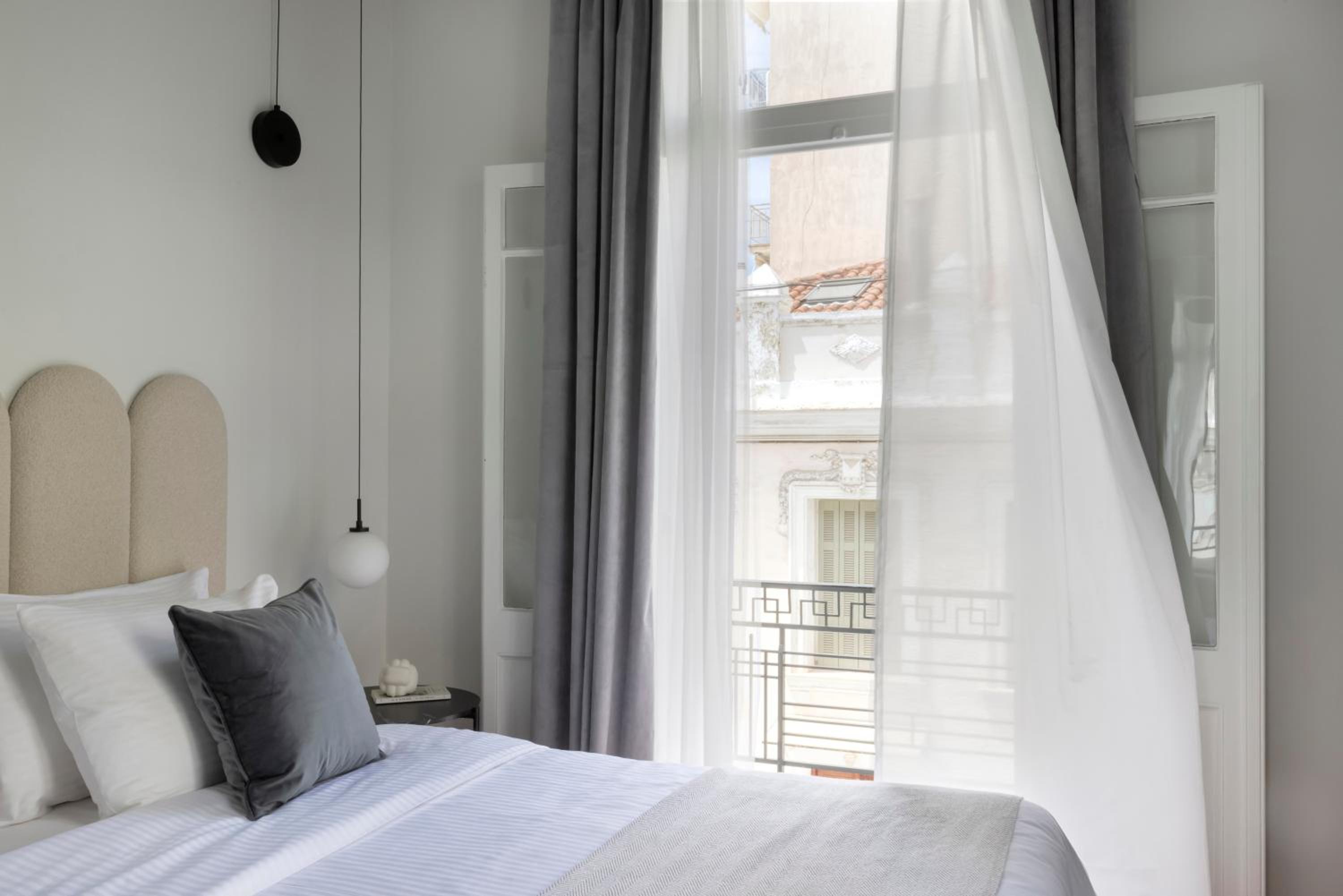 Acropolis Villa 3BR 9ppl 10 minutes Metro&Museum
