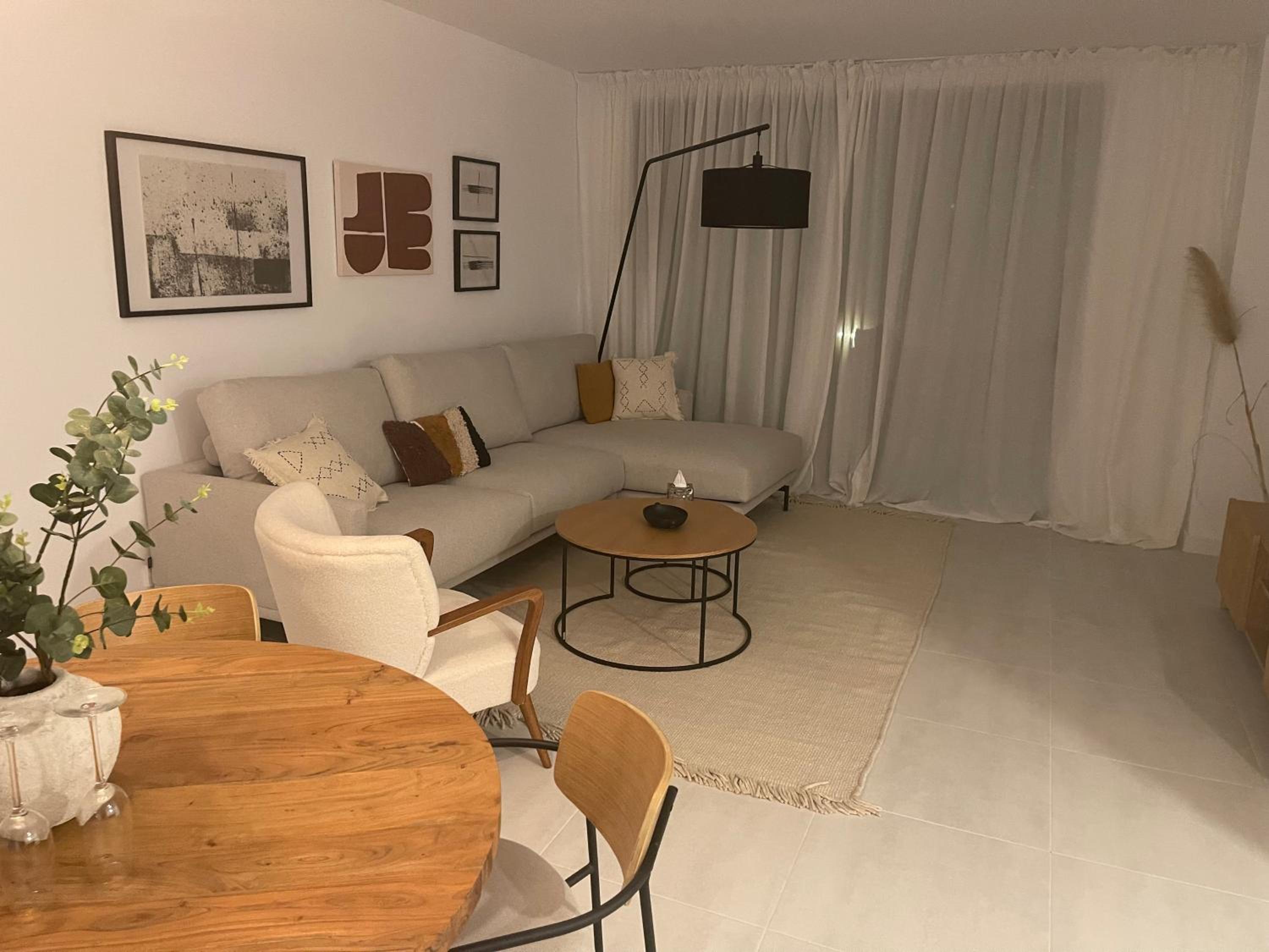 Vanian Gardens Apartment -Stella