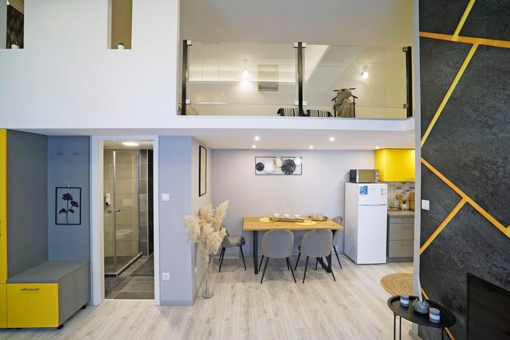 Amber Apartment