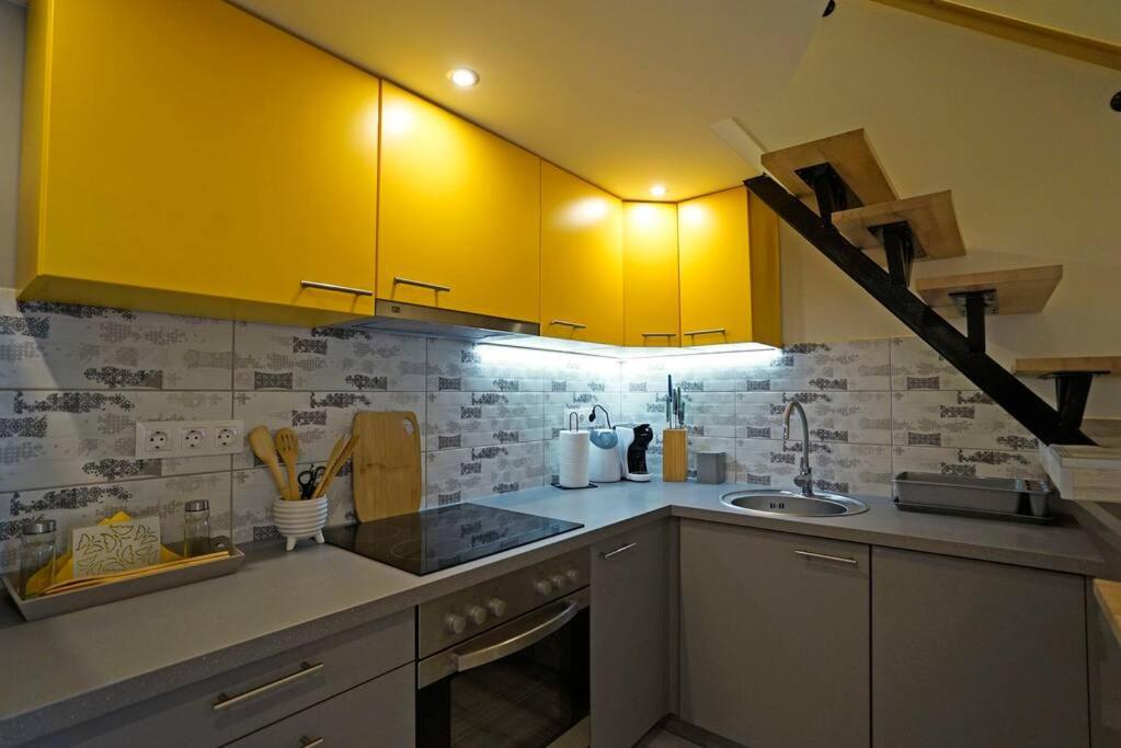 Amber Apartment