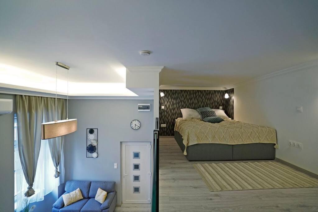 Amber Apartment
