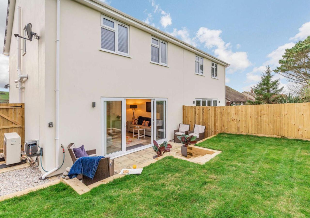3 Bed in Penrose oc-butcup