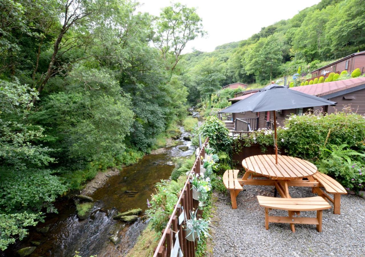 2 Bed in Lynton oc-riverl view 3
