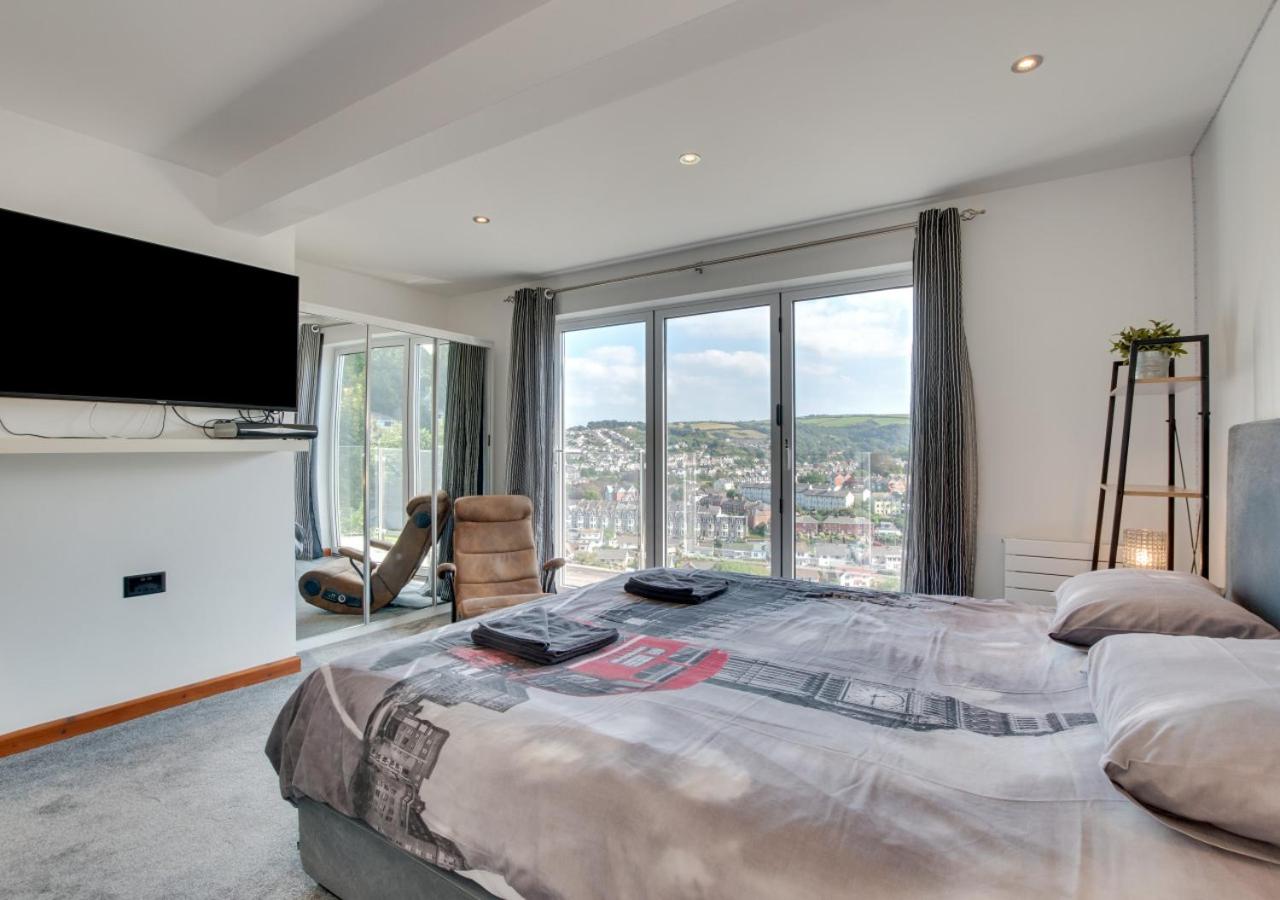 4 Bed in Ilfracombe oc-rockho