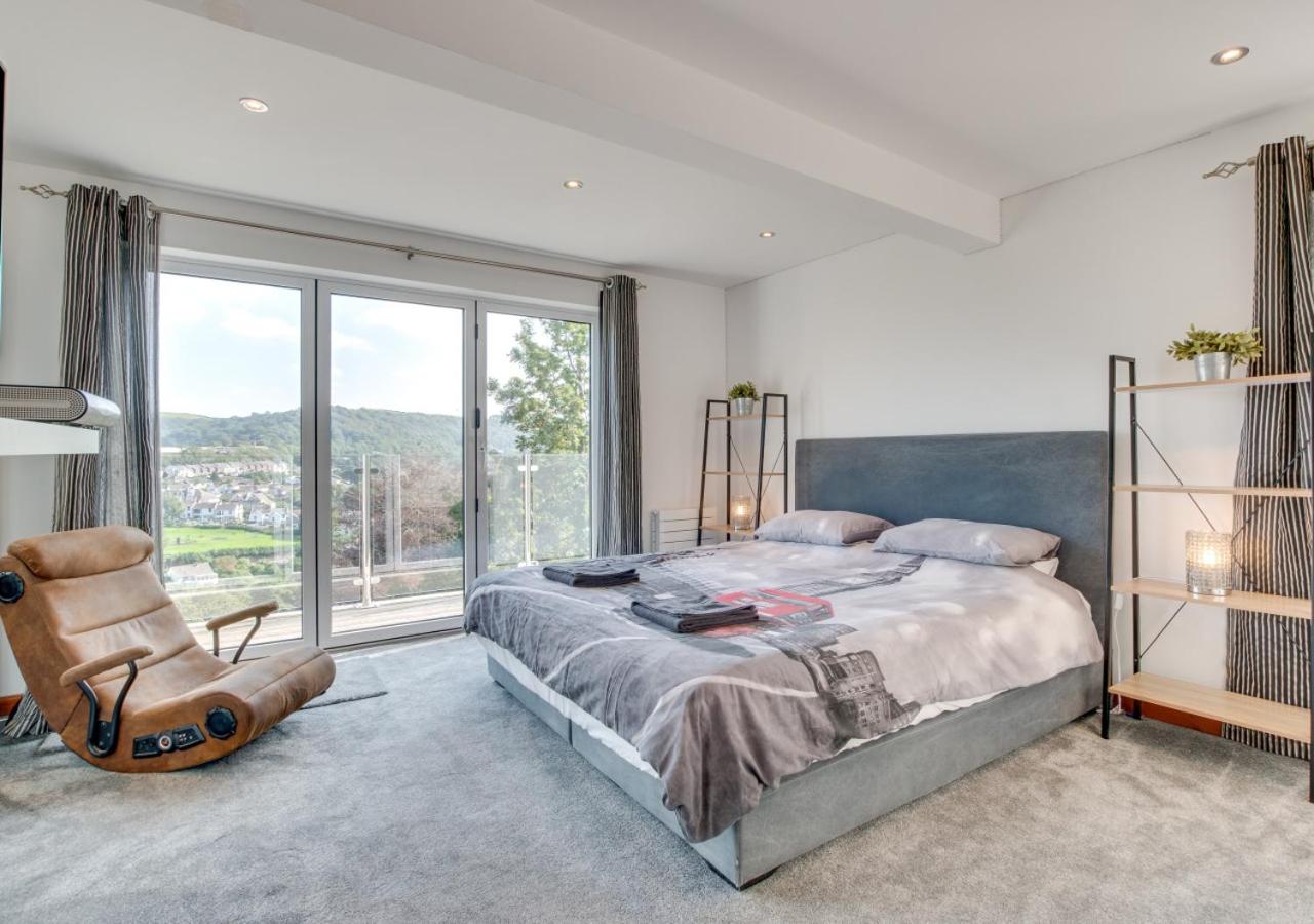 4 Bed in Ilfracombe oc-rockho