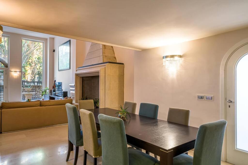 Hotel Atelier Taormina spacious guesthouse with pool - Image 1