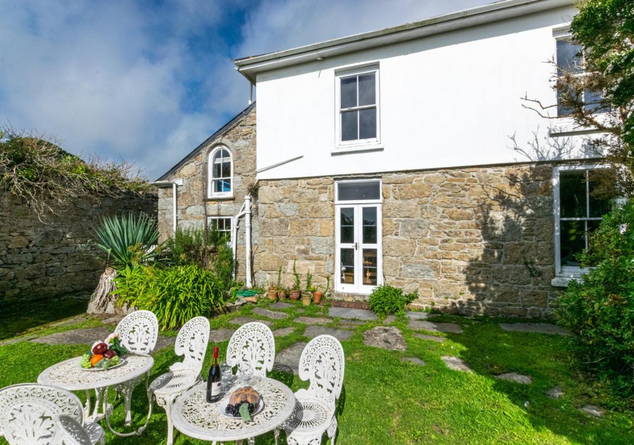 7 Bed in Mousehole oc-boslan