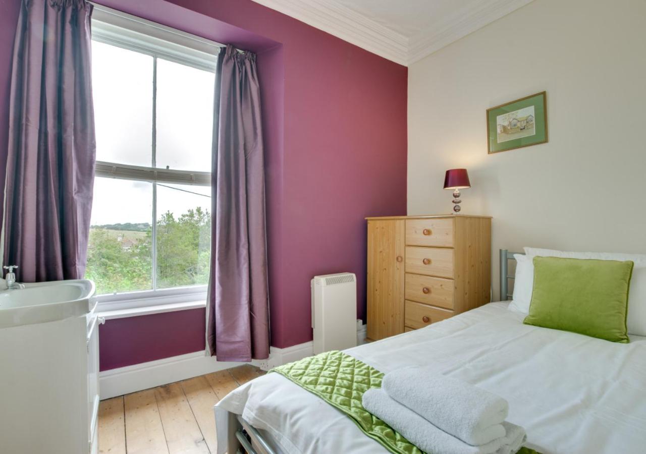 7 Bed in Mousehole oc-boslan