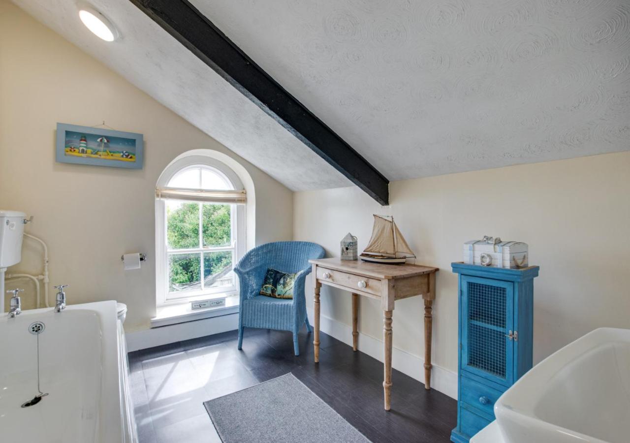 7 Bed in Mousehole oc-boslan