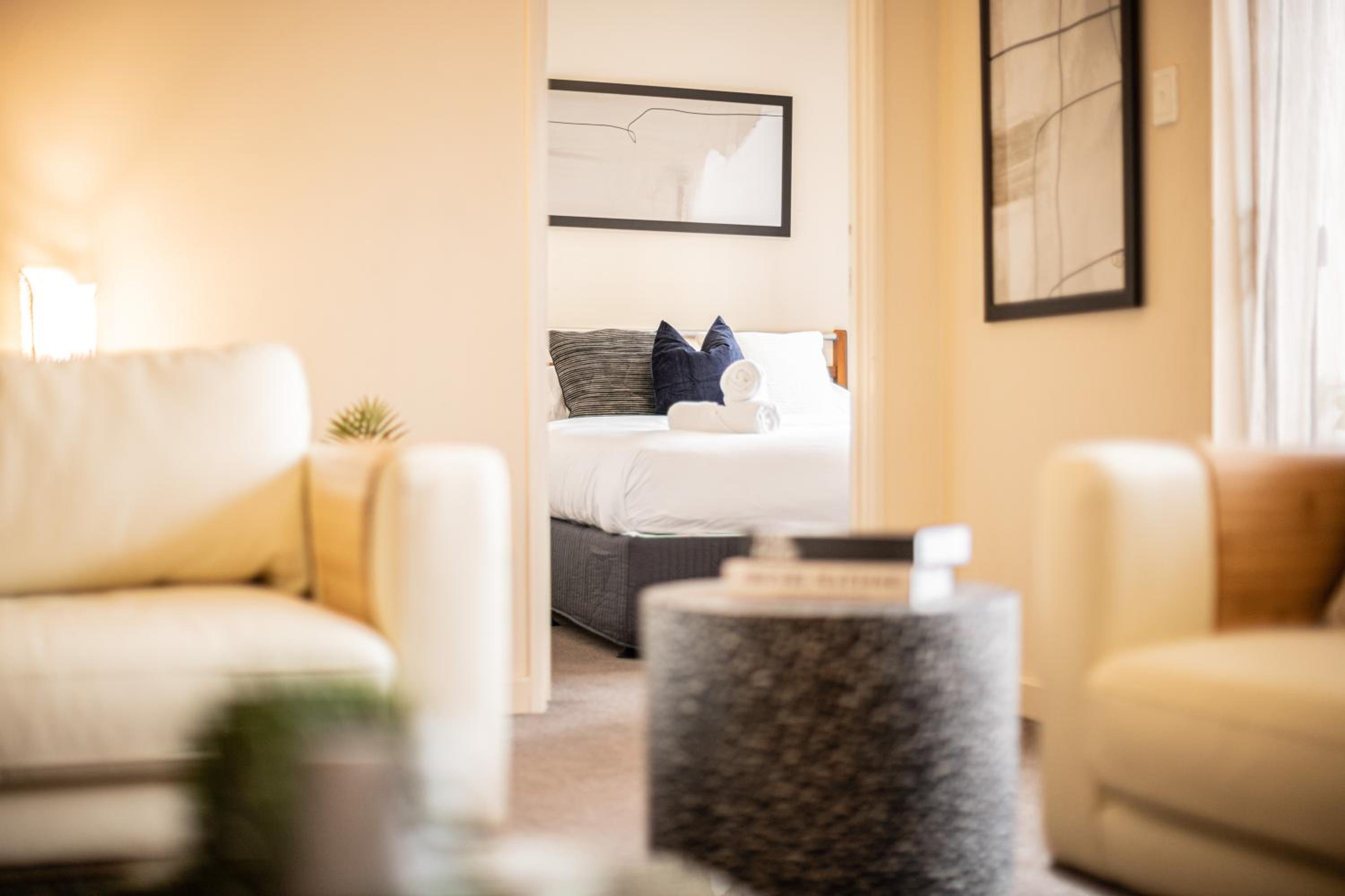 Prime 2BR Suite on Mounts Bay Road
