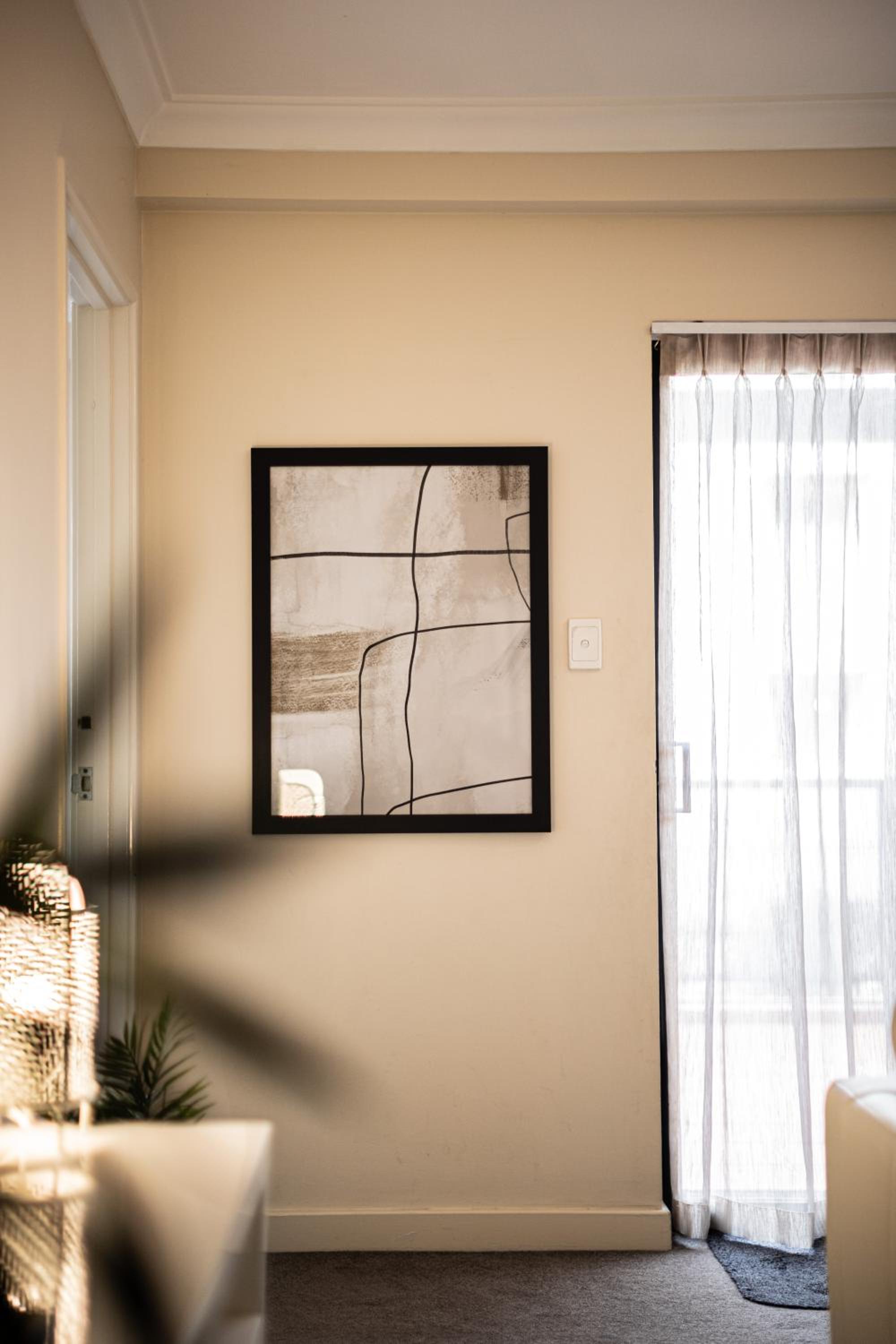 Prime 2BR Suite on Mounts Bay Road