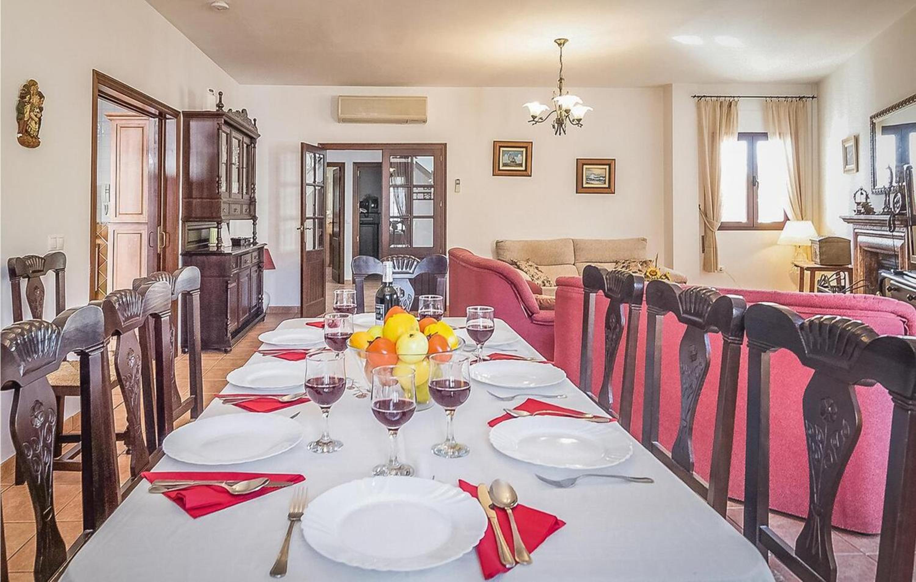 Spacious villa with private pool near Priego de Cordoba
