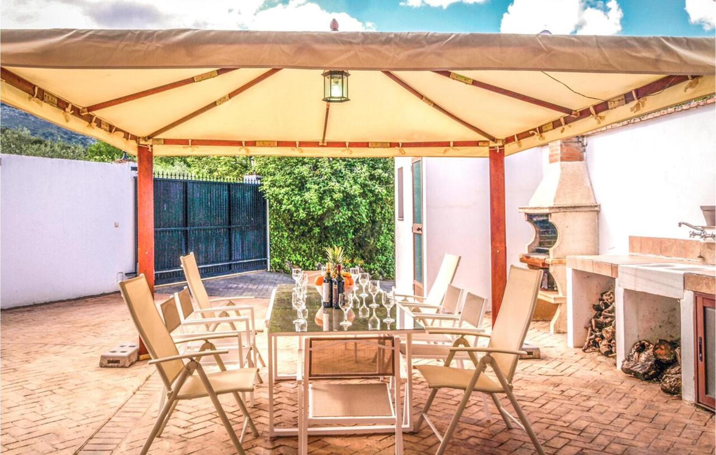 Spacious villa with private pool near Priego de Cordoba