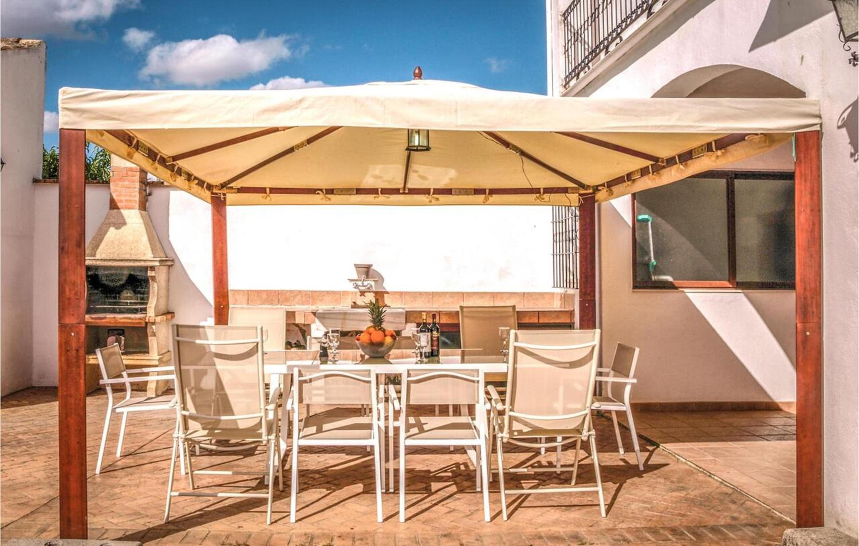 Spacious villa with private pool near Priego de Cordoba