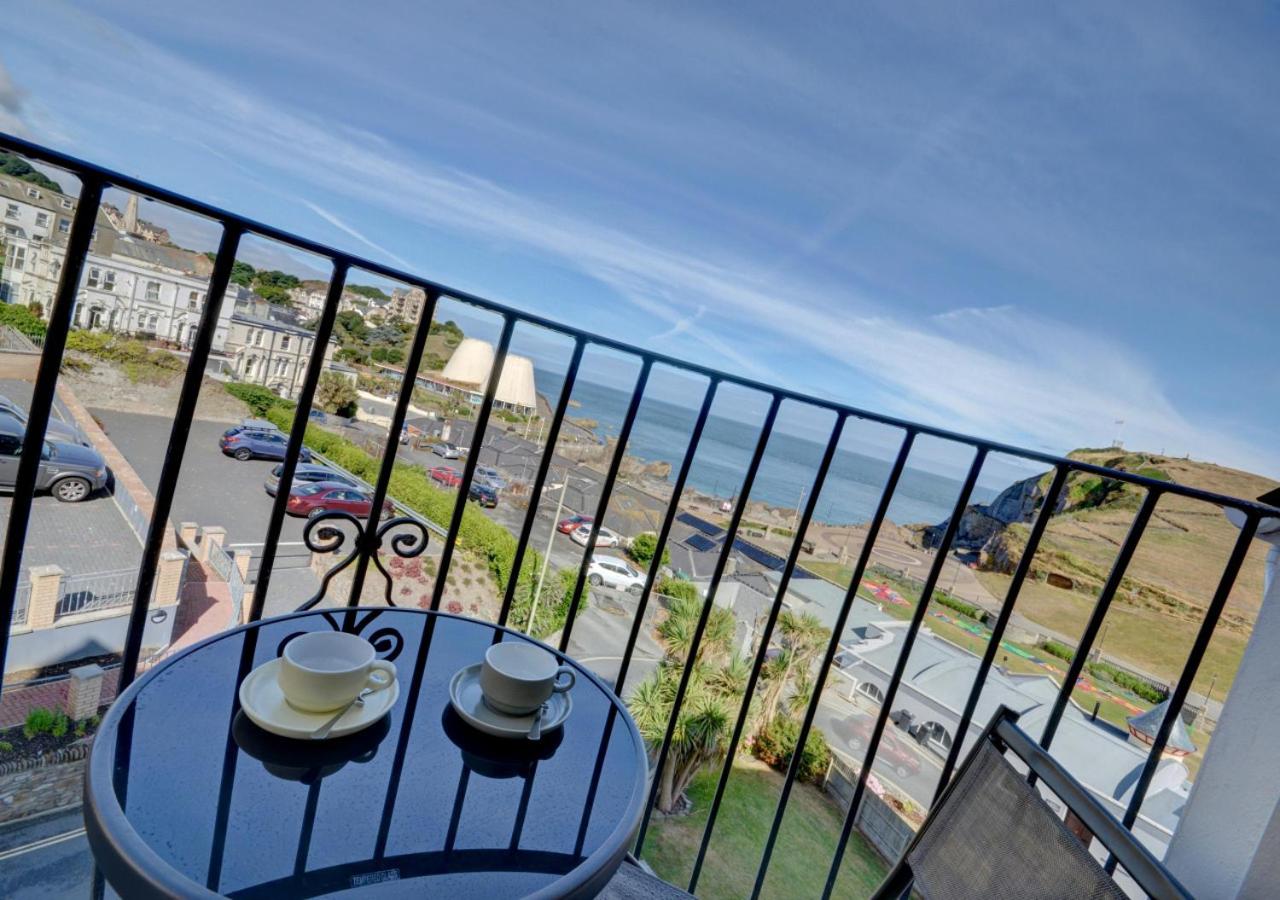2 Bed in Ilfracombe oc-sunviw view 2