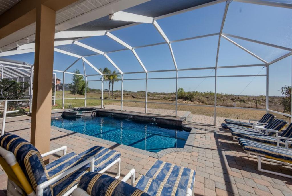 Magical Villa With Pool And Spa! Quiet Community view 4