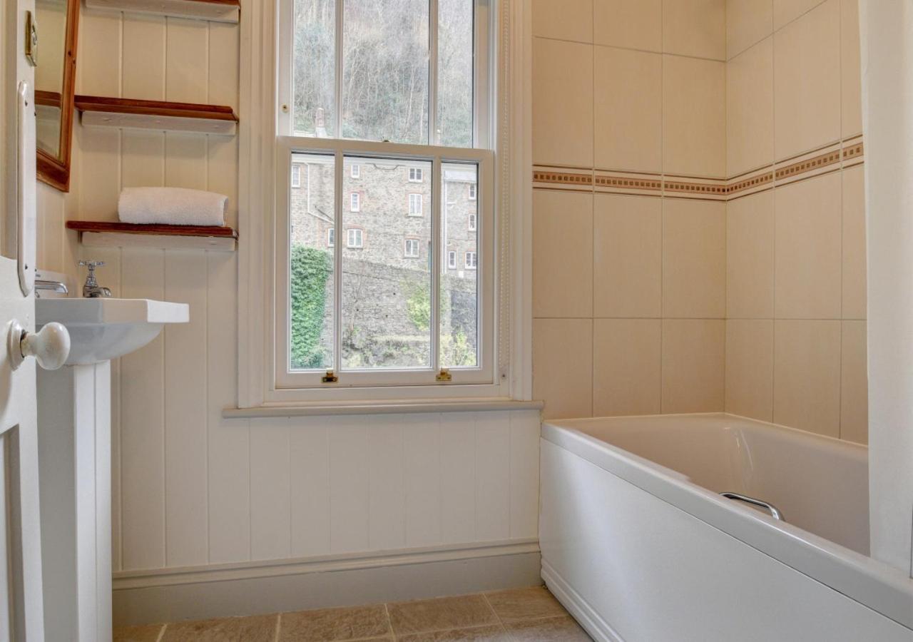 3 Bed in Lynmouth oc-summer