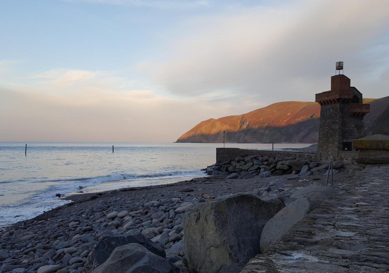 3 Bed in Lynmouth oc-summer