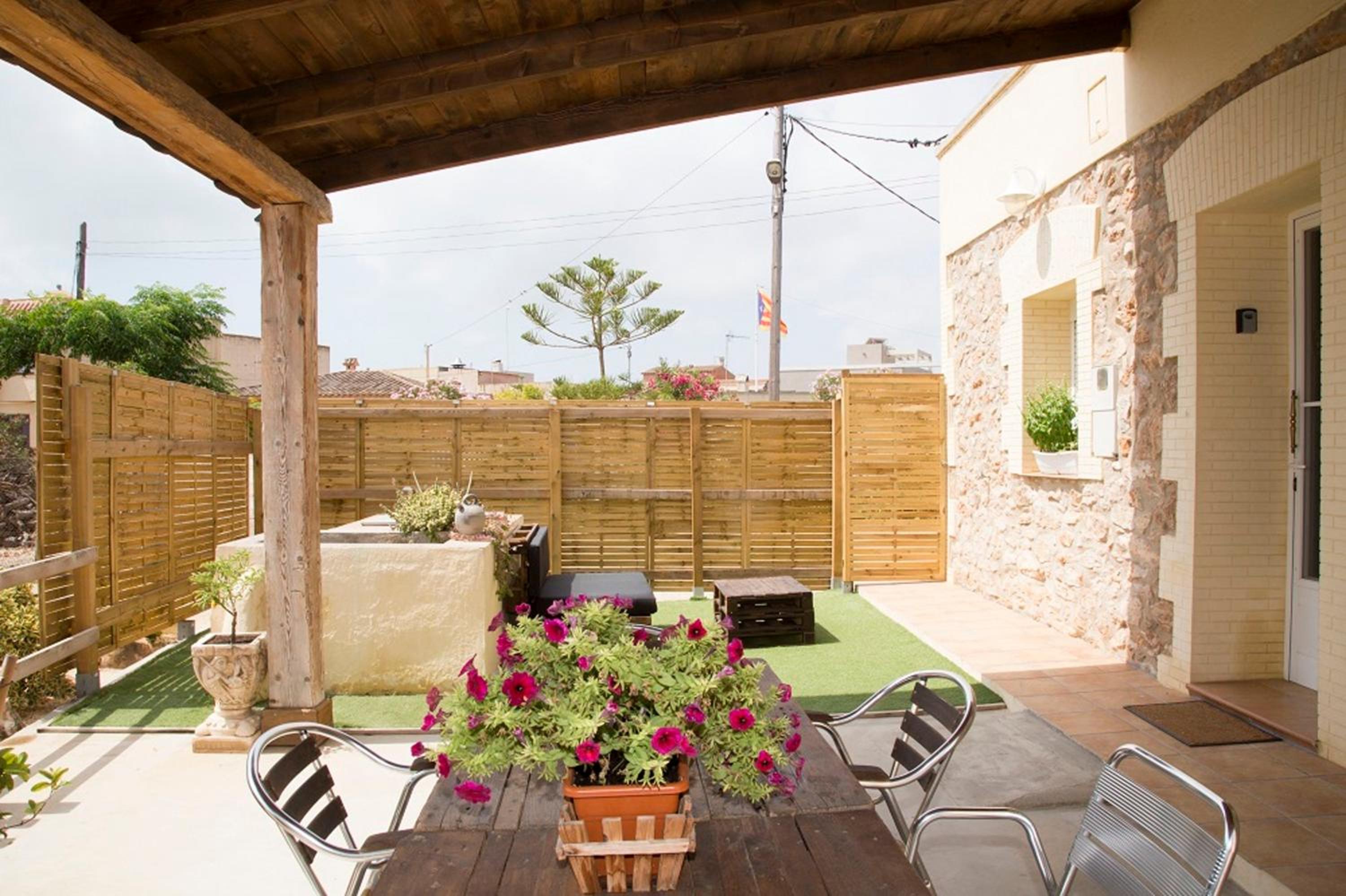 Spacious House in Camarles with Private Pool