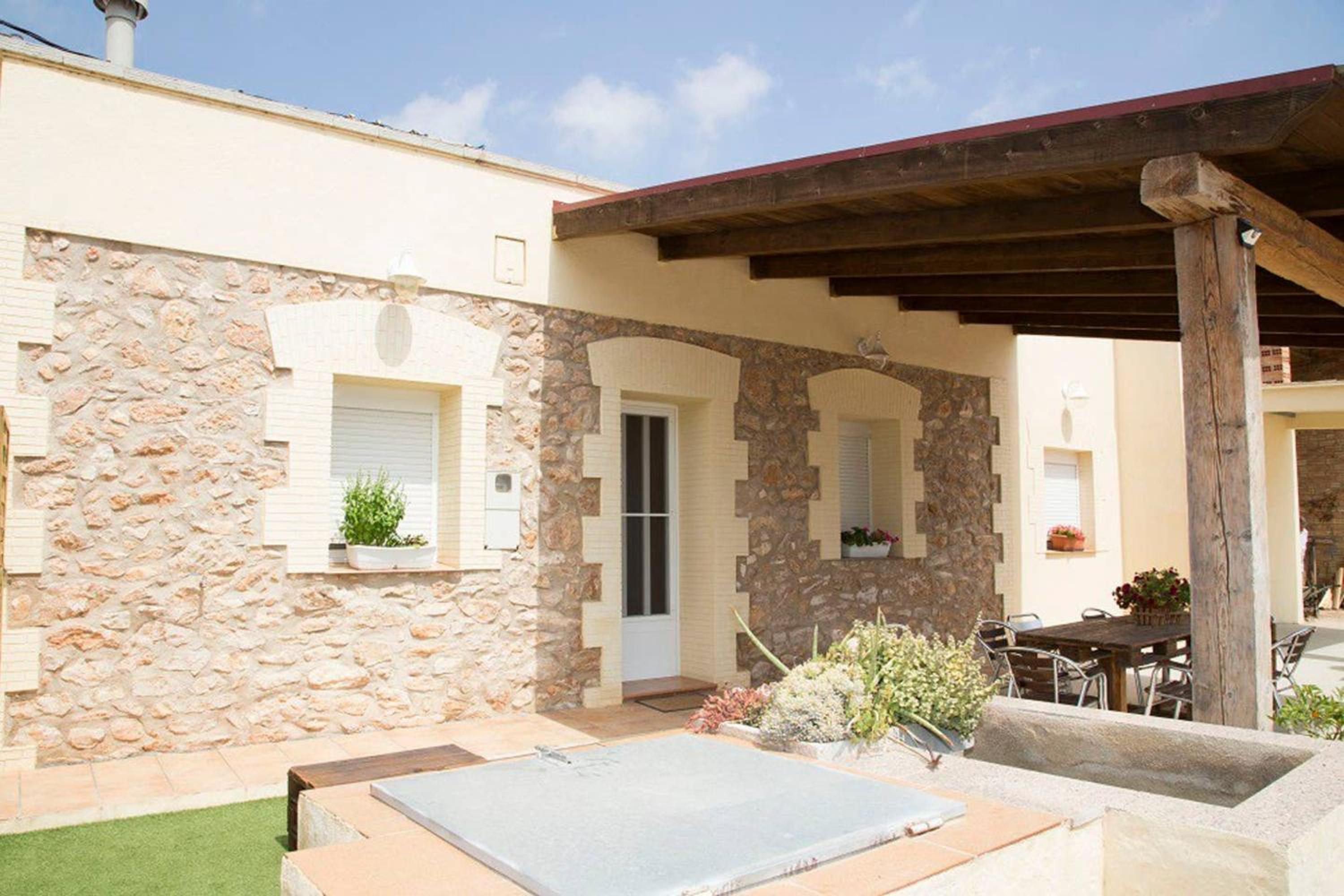 Spacious House in Camarles with Private Pool