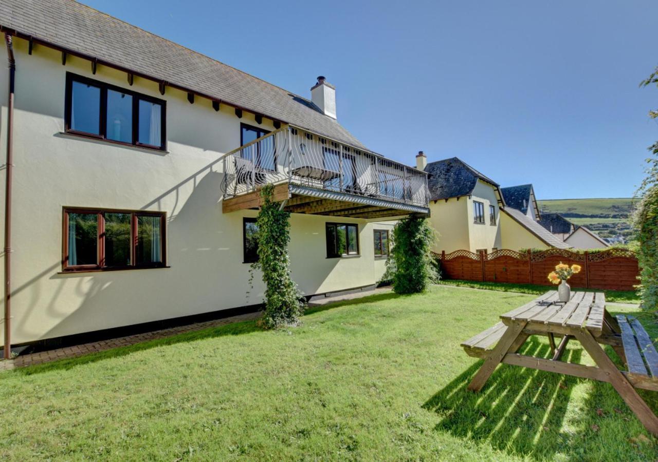 4 Bed in Croyde oc-sundow