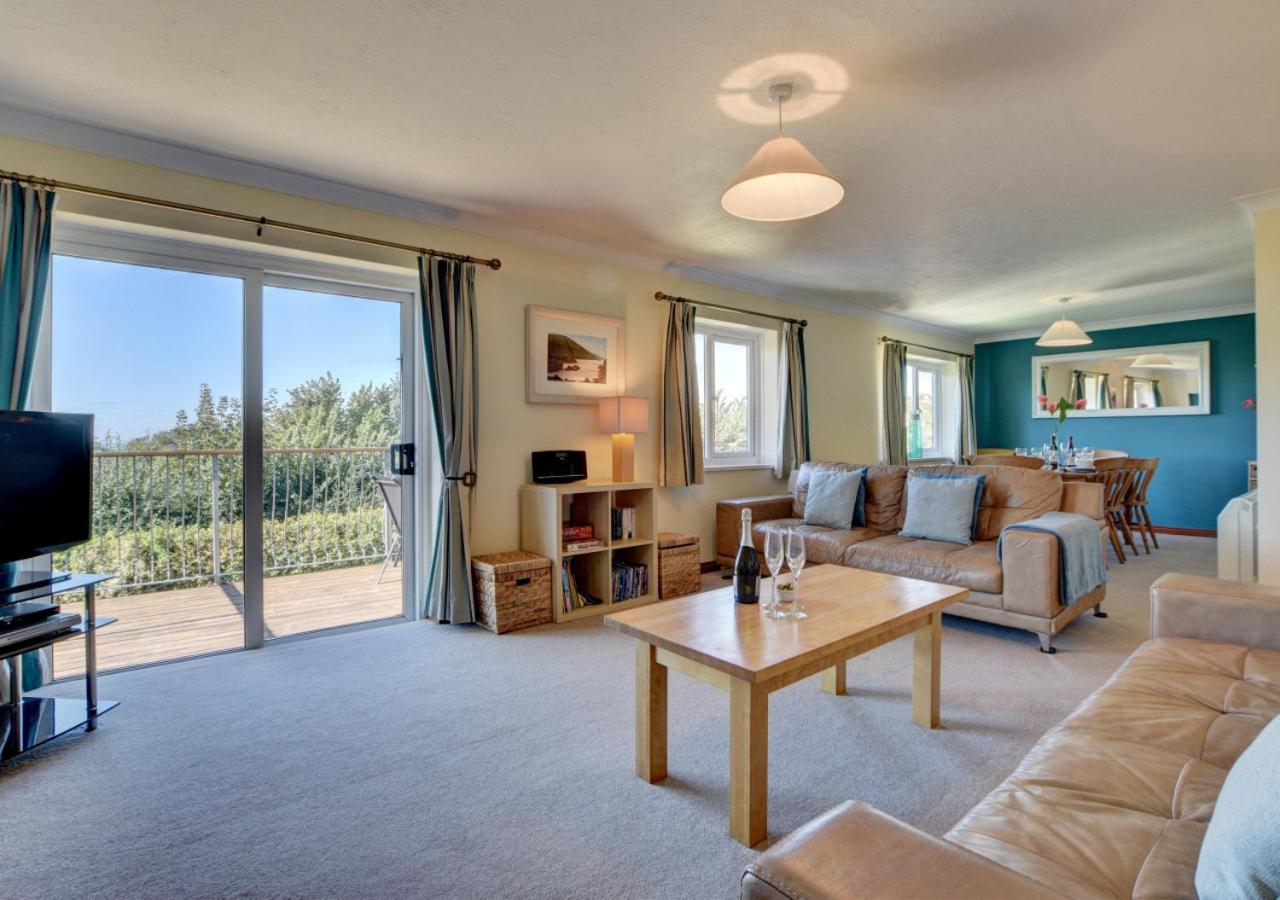 4 Bed in Croyde oc-sundow