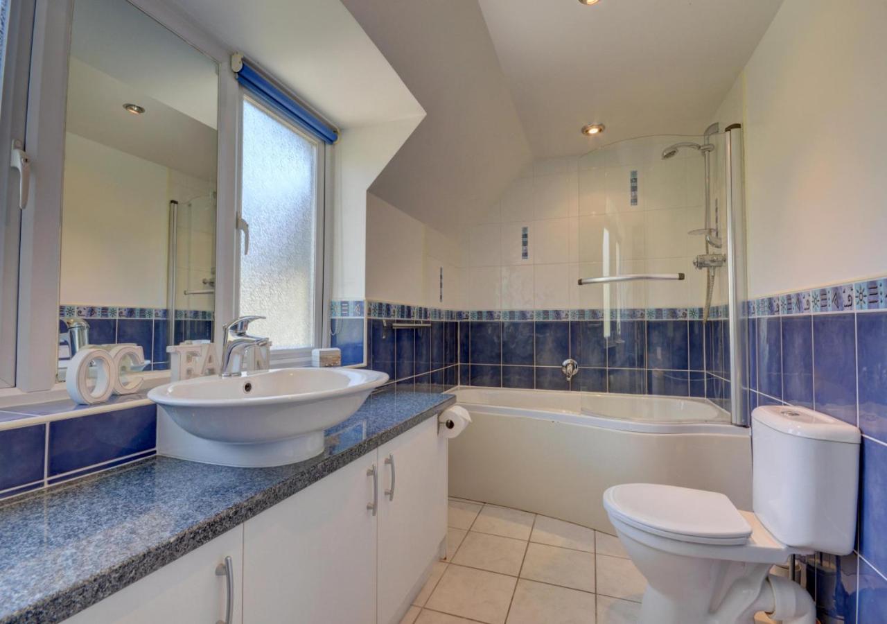 4 Bed in Croyde oc-sundow