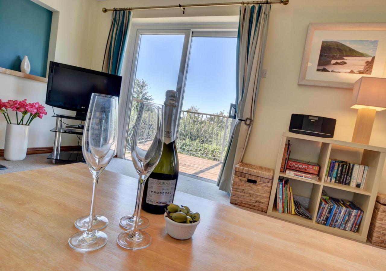 4 Bed in Croyde oc-sundow