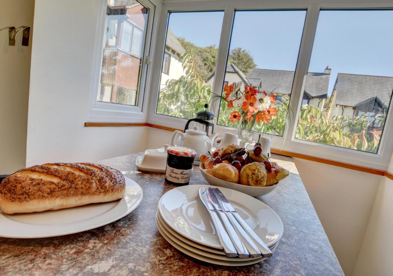 4 Bed in Croyde oc-sundow