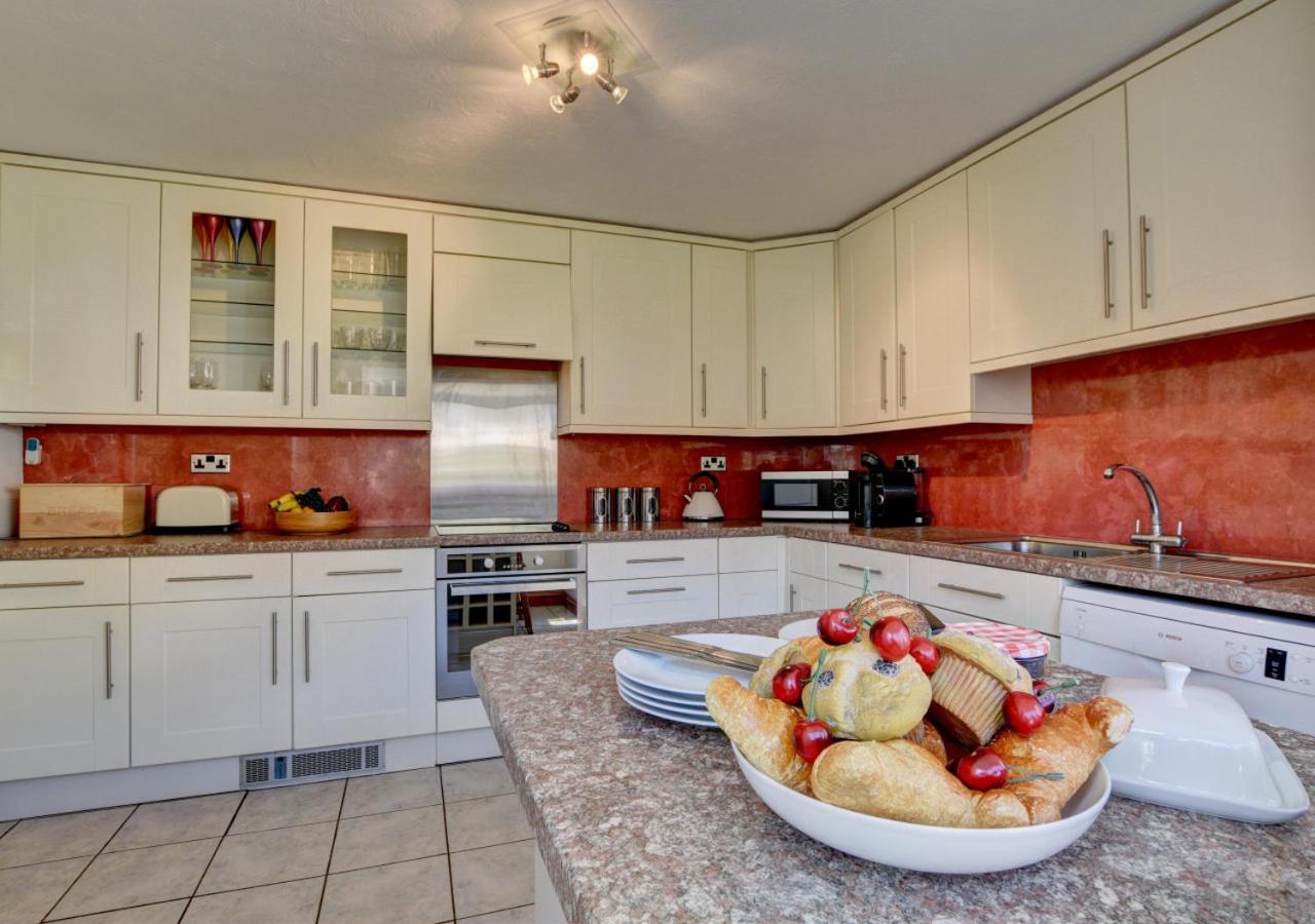 4 Bed in Croyde oc-sundow