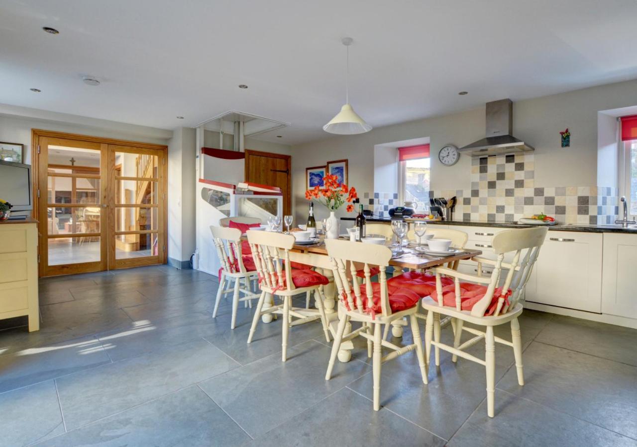 4 Bed in Lynton oc-stably view 5