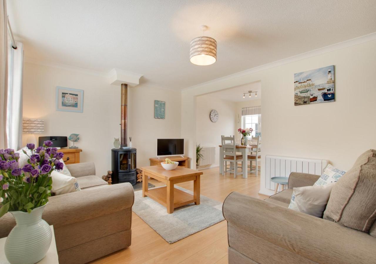 2 Bed in Instow oc-stones