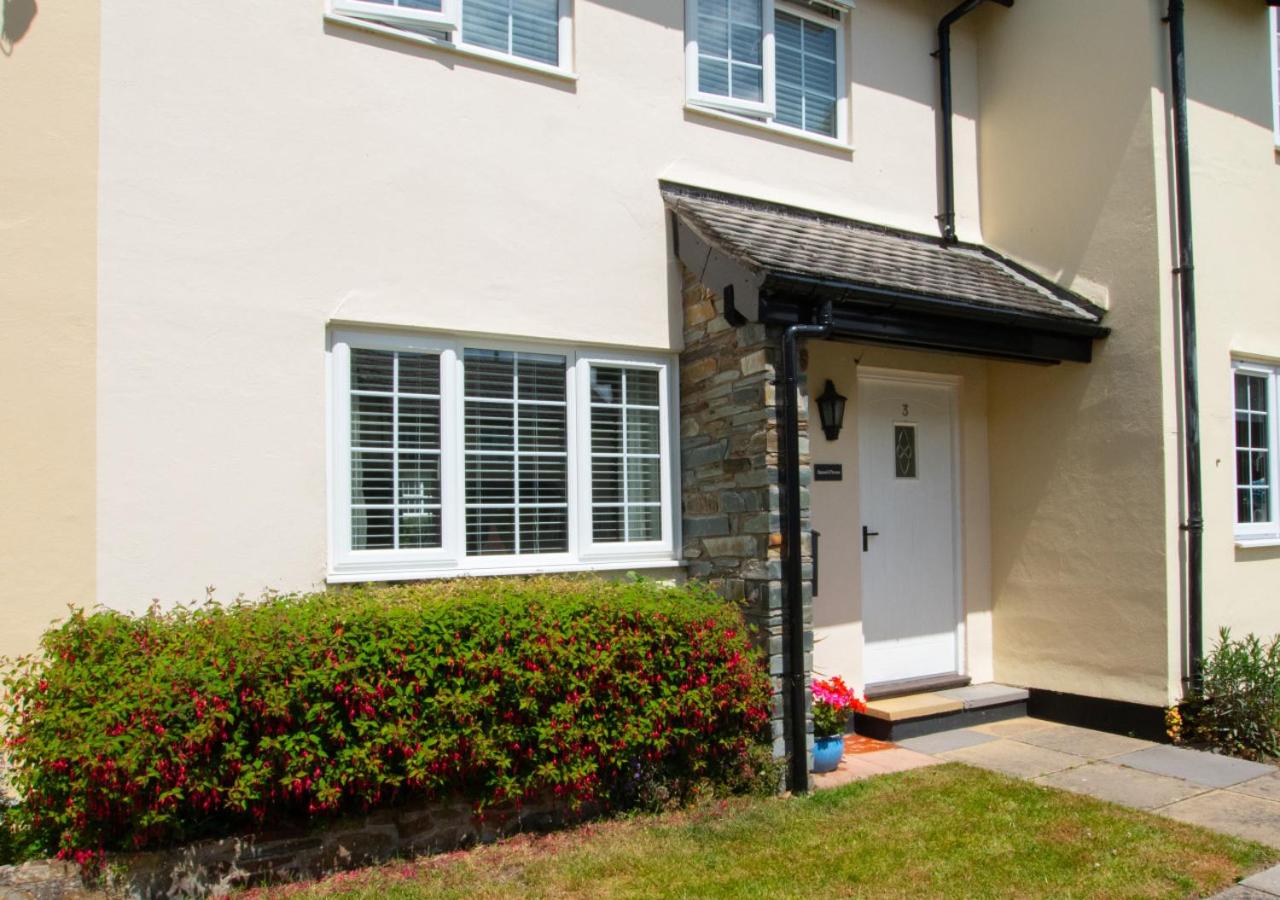 2 Bed in Instow oc-stones