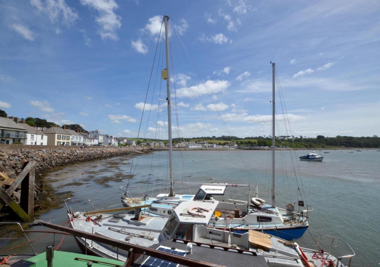 2 Bed in Instow oc-stones
