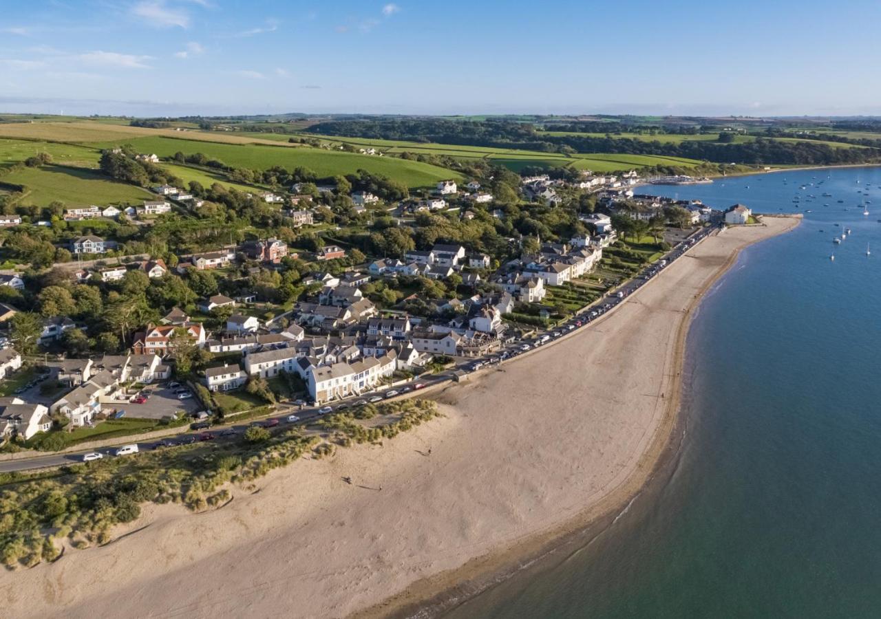 2 Bed in Instow oc-stones