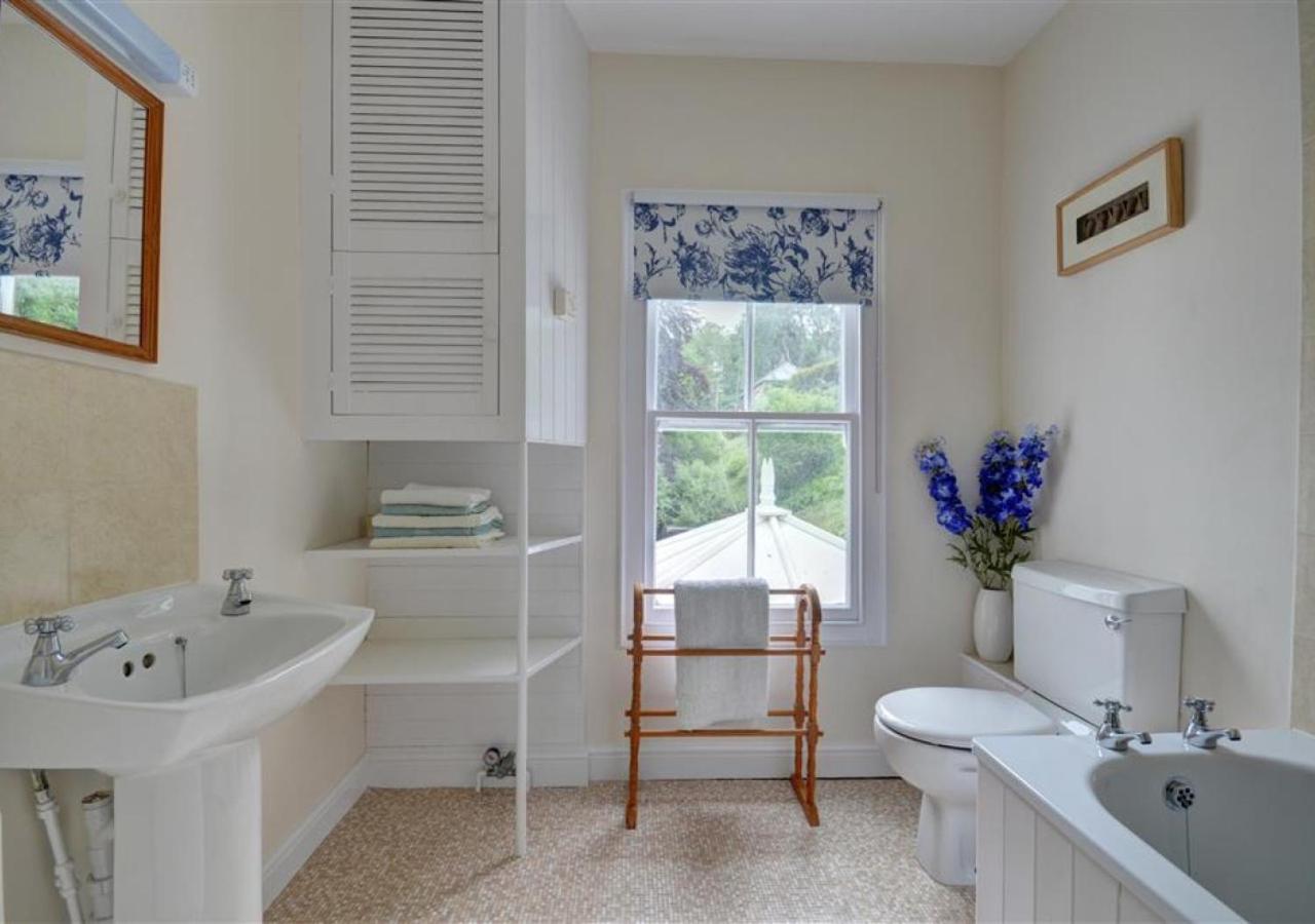3 Bed in Combe Martin oc-trekno