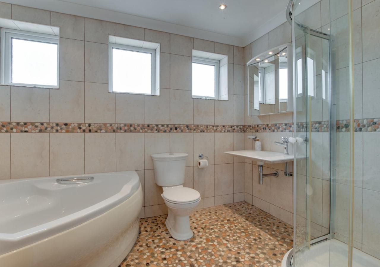 4 Bed in Appledore oc-tidal