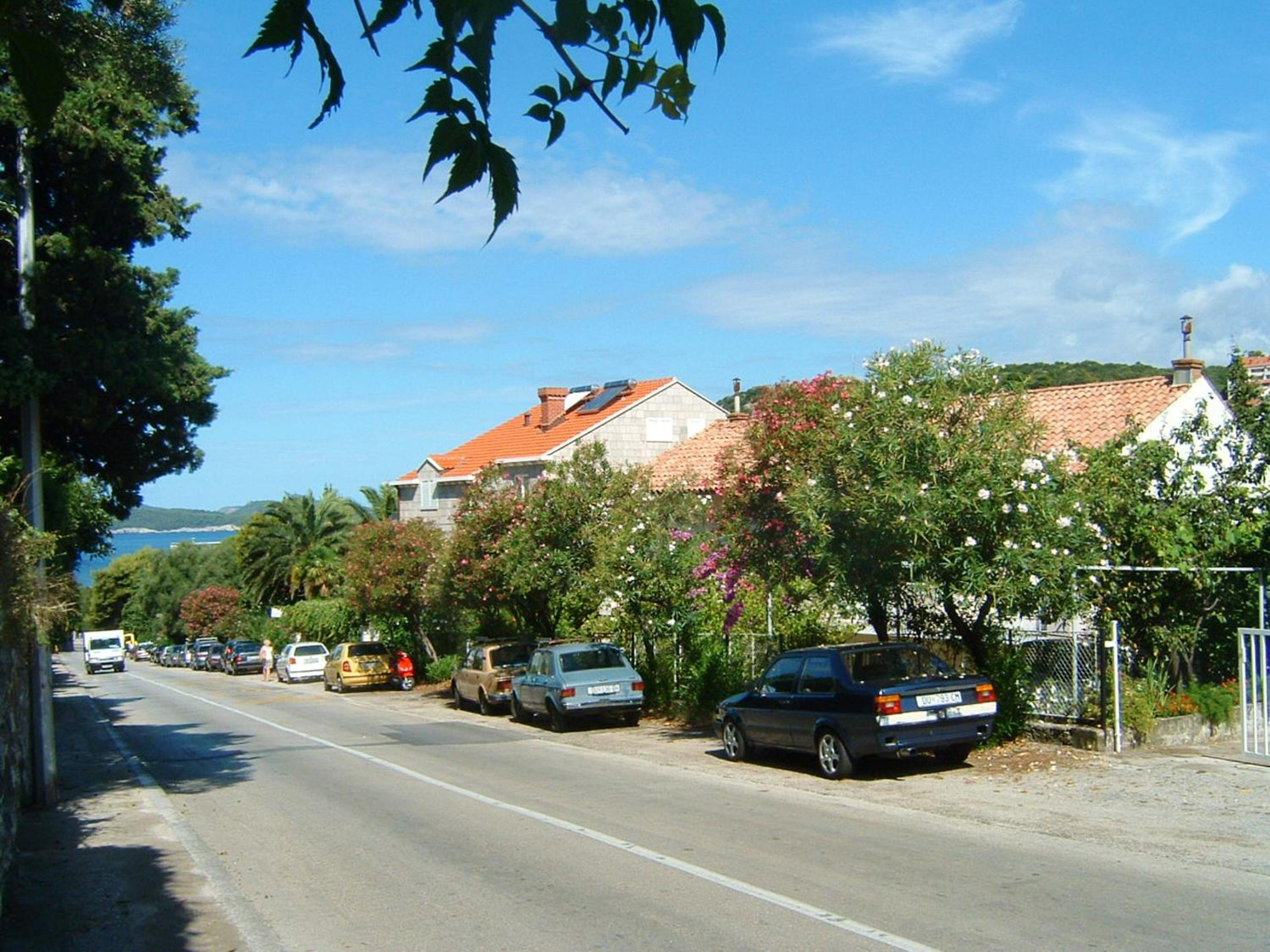 Modern apartment in Dubrovnik, 54 m² with sea and garden view