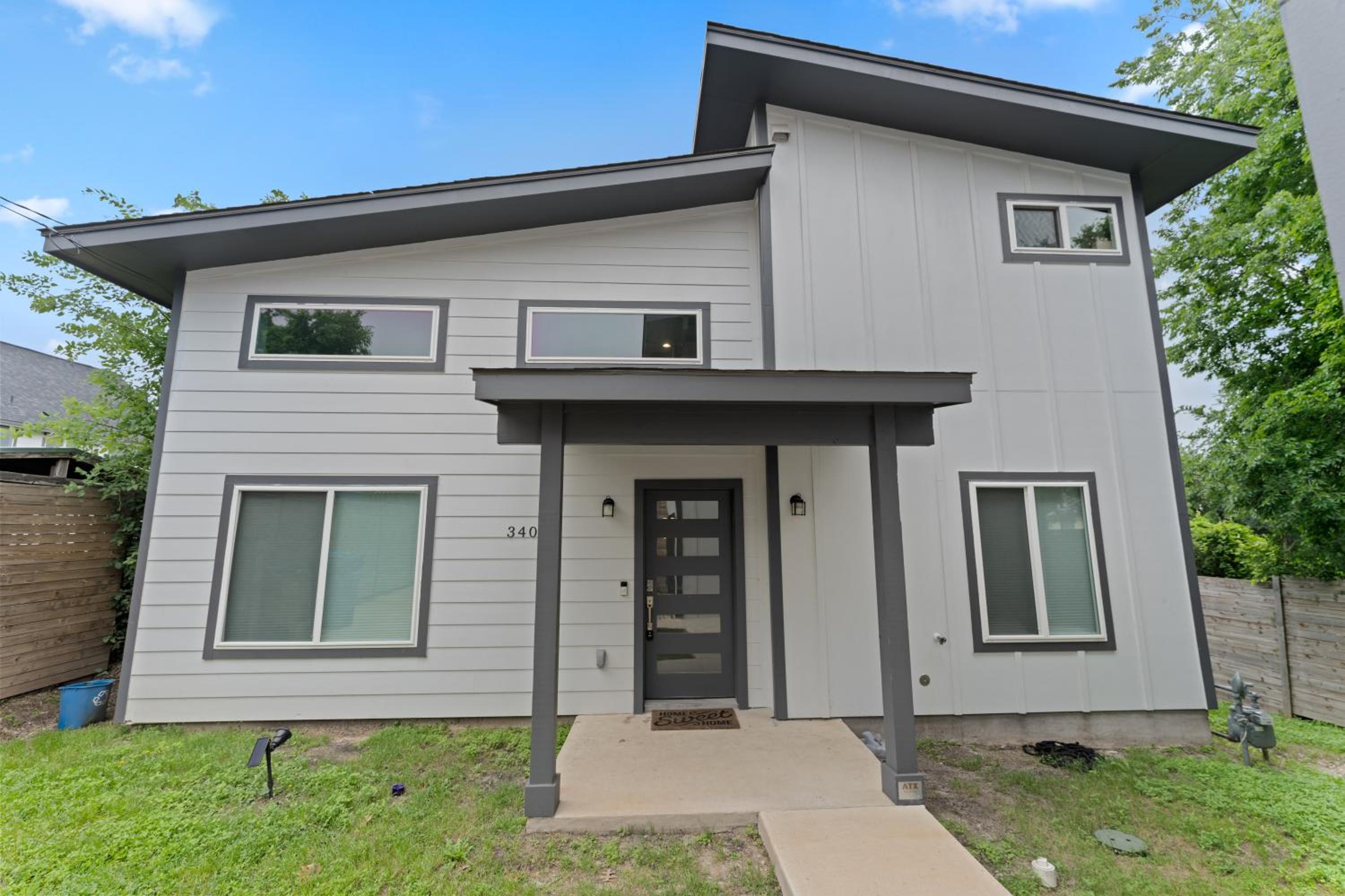 East Austin Home with In-Law Suite plus Office and Fast Wifi