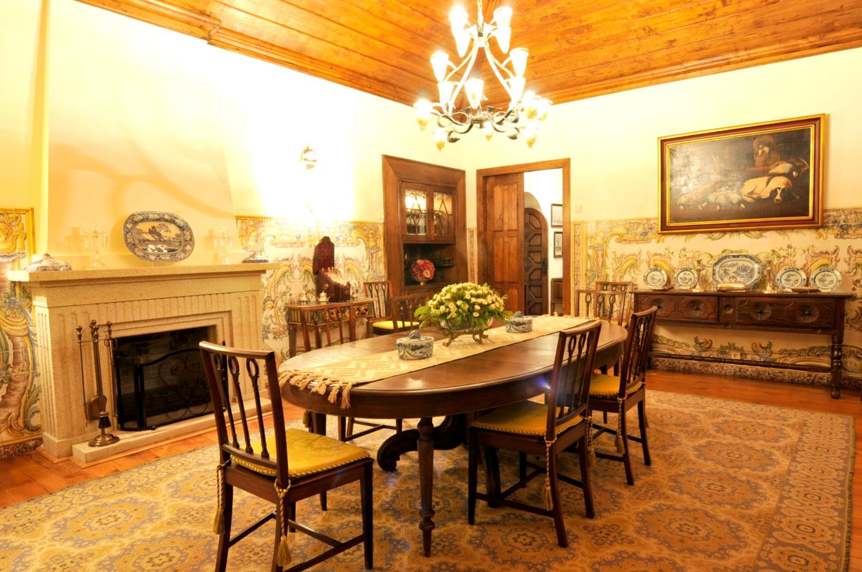 "Luxurious Villa Santo Tirso + private pool" view 5