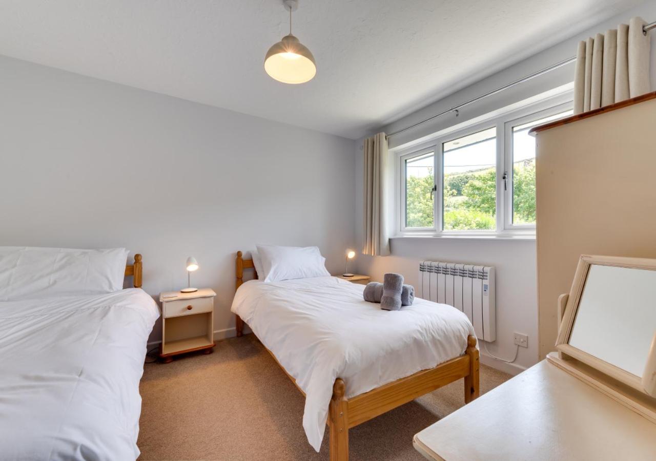 4 Bed in Croyde oc-withy