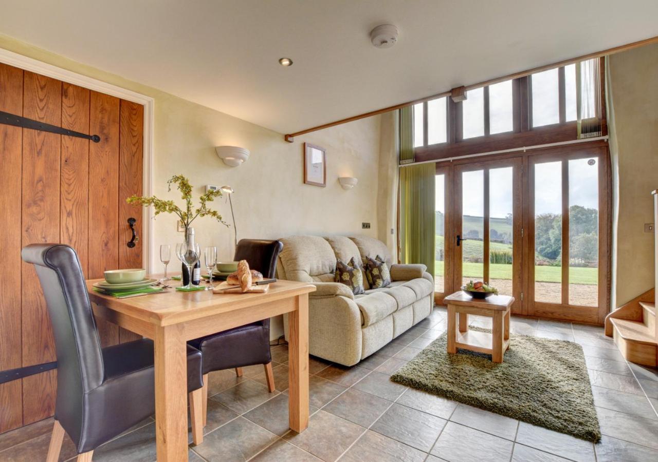 1 Bed in Tiverton oc-work