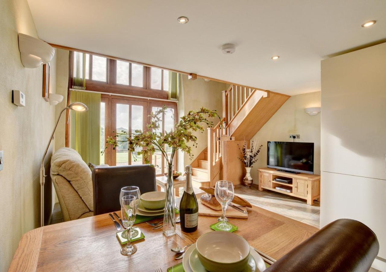 1 Bed in Tiverton oc-work