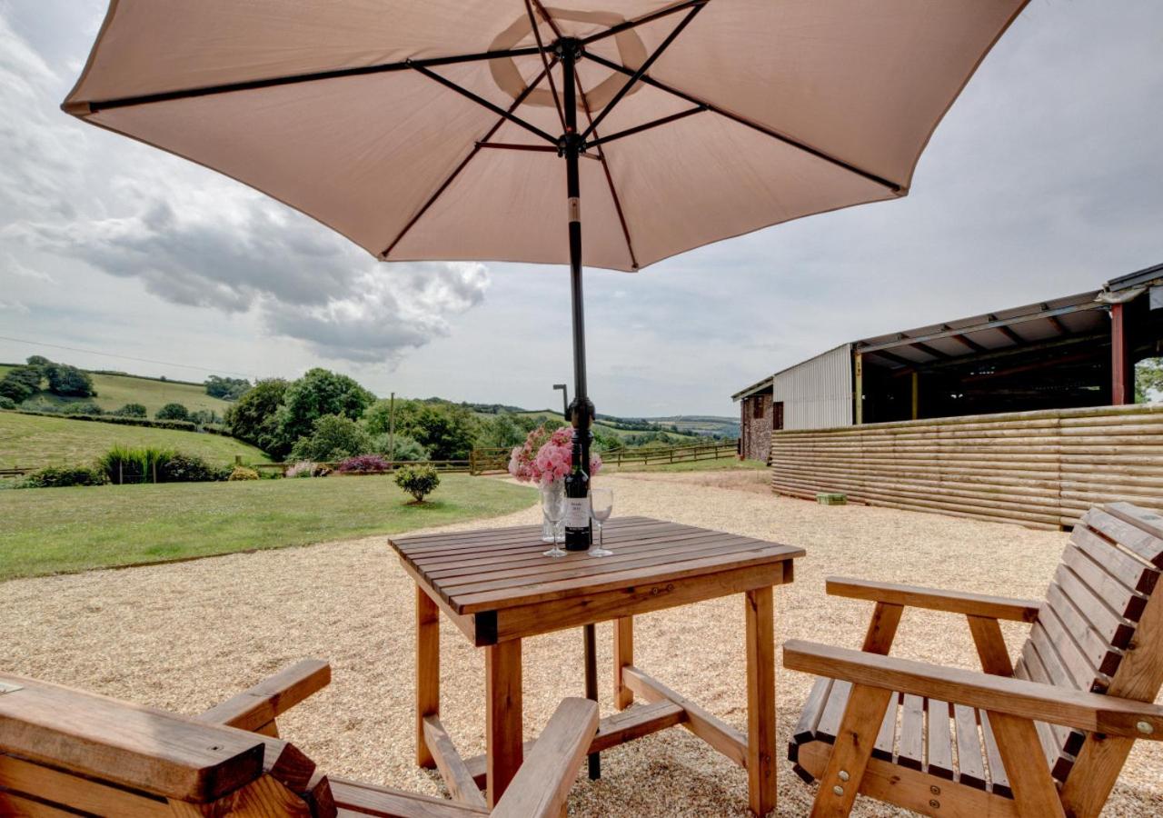 1 Bed in Tiverton oc-work