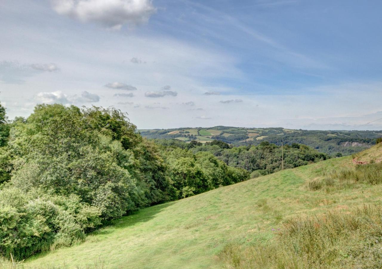 1 Bed in Tiverton oc-work
