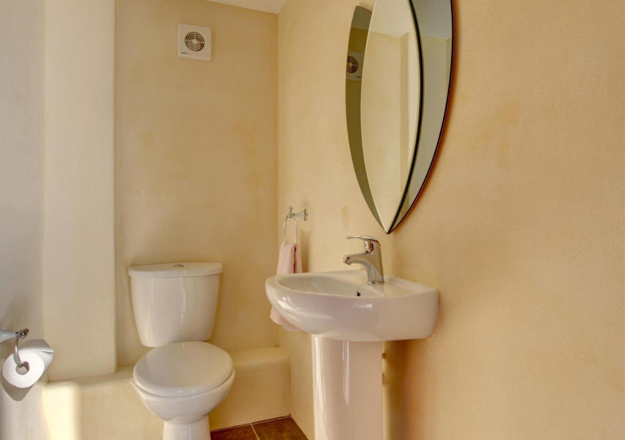 1 Bed in Tiverton oc-work