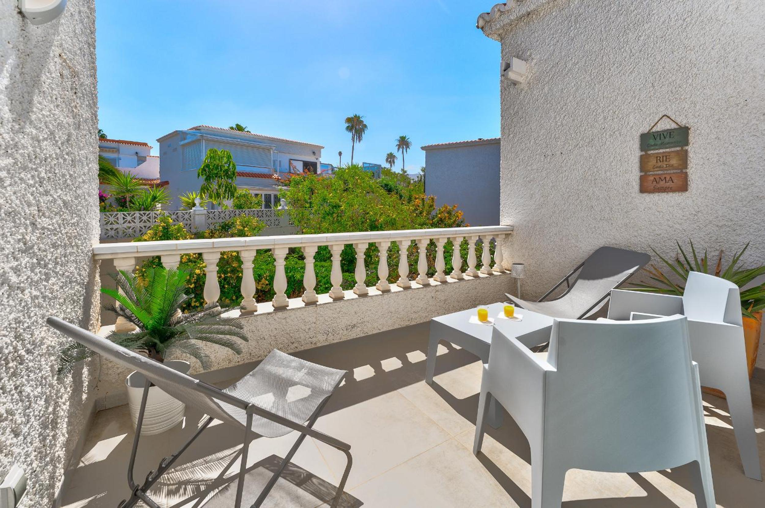 Sea View Penthouse Sunshine Urbania