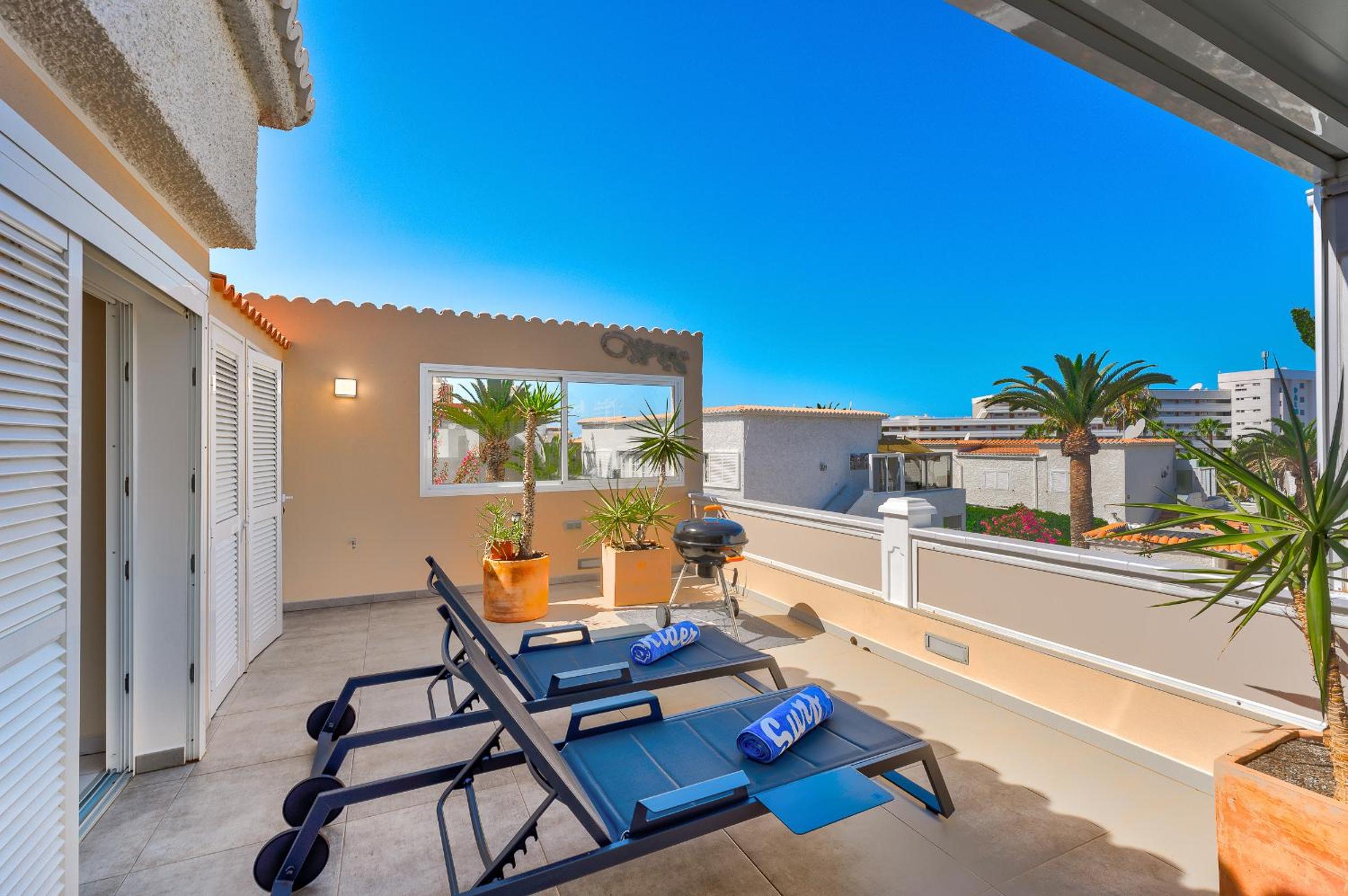 Sea View Penthouse Sunshine Urbania