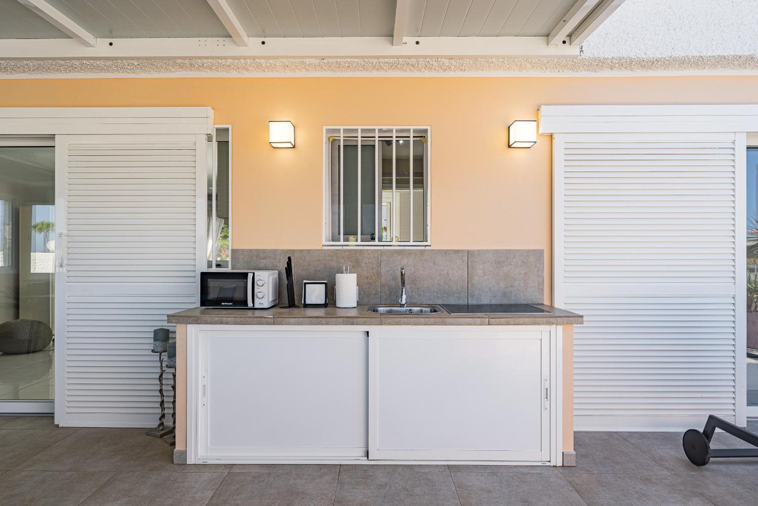 Sea View Penthouse Sunshine Urbania
