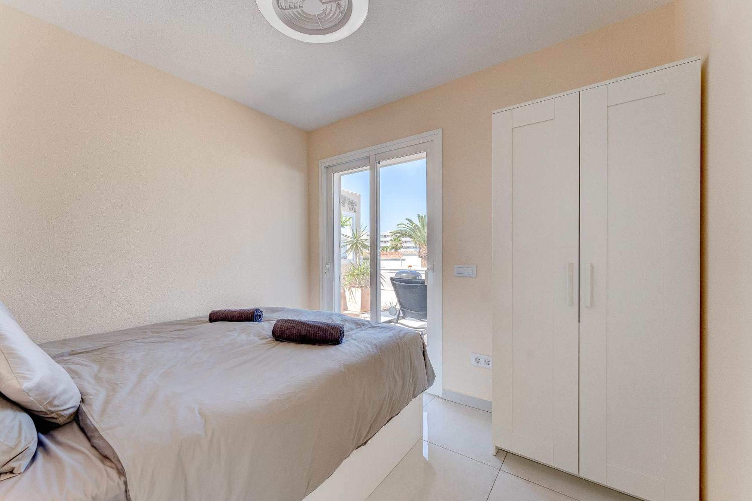 Sea View Penthouse Sunshine Urbania